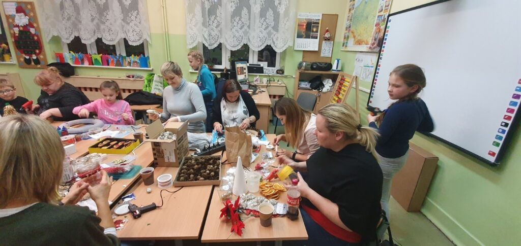Rodzinne warsztaty bożonarodzeniowe w 2A i 3A