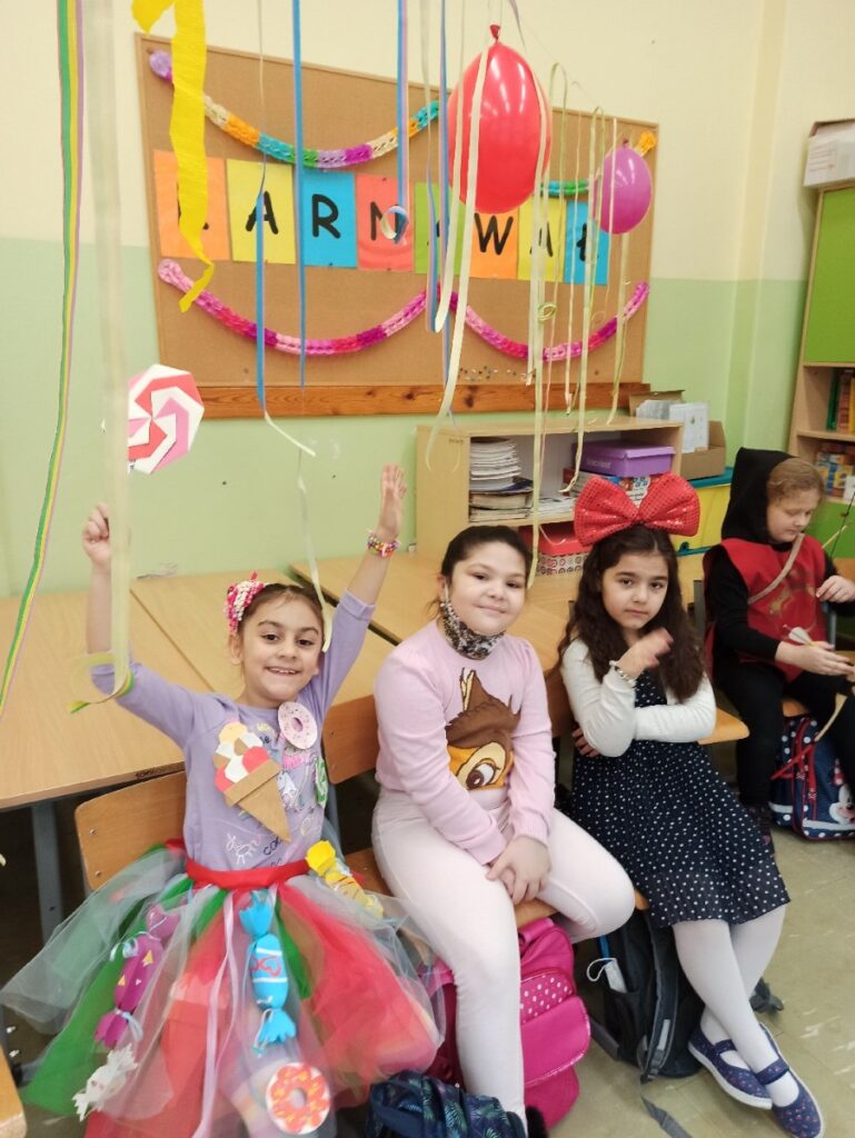 Zabawa karnawałowa w klasie 1b