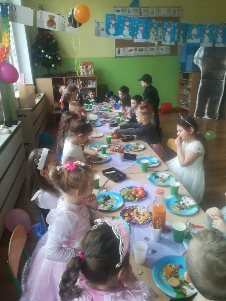 Zabawa karnawałowa w 02