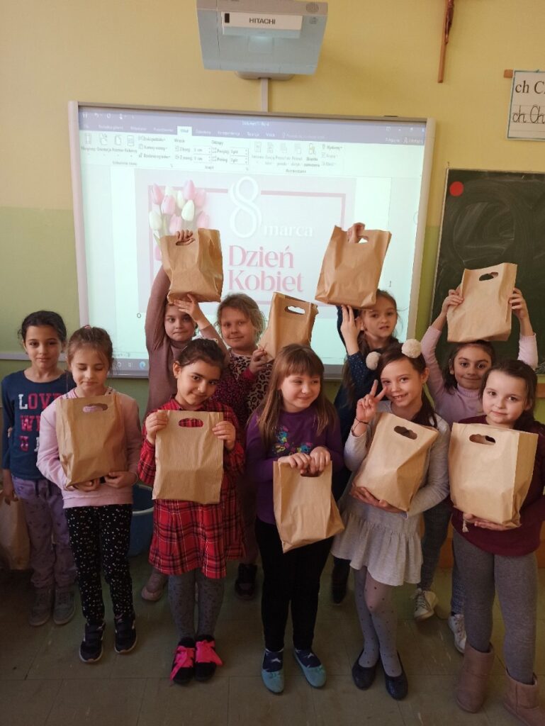 Dzień kobiet w klasie 1b