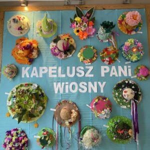 KAPELUSZ PANI WIOSNY