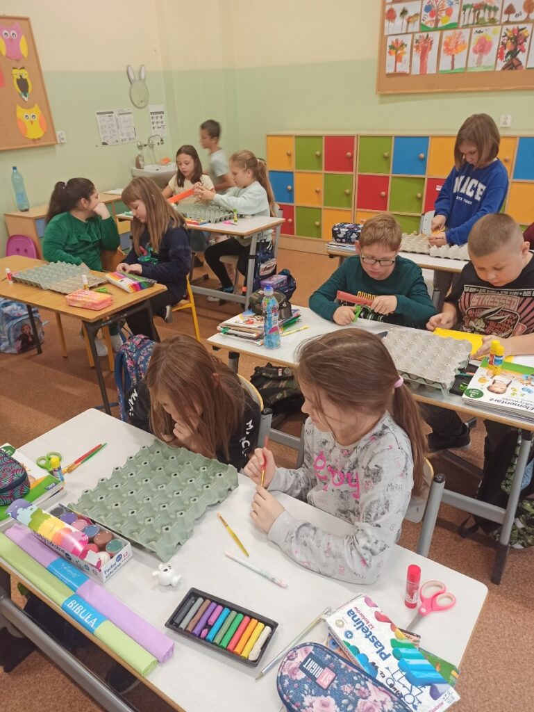 Europe Code Week w klasie 3b – Wytłaczanka offline