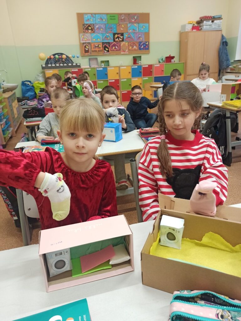 „Niesamowite przygody dziesięciu skarpetek” – sposób na lekturę w 1b