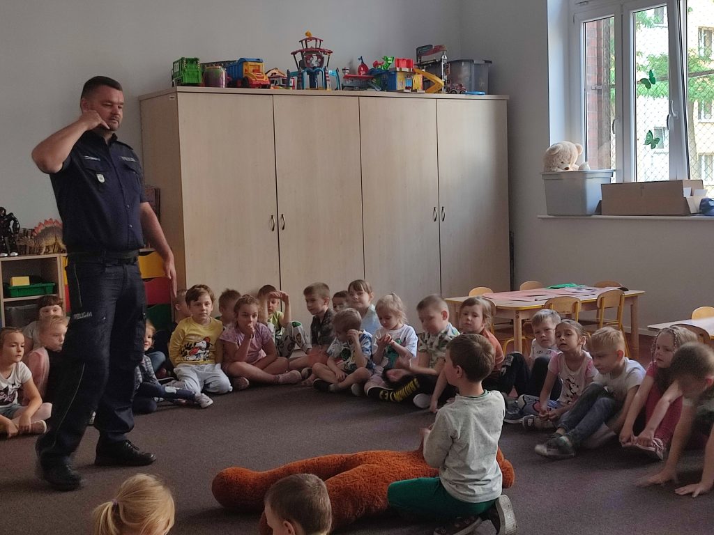 Lekcja pierwszej pomocy w przedszkolu