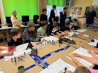 „Drukuj! Nie wyrzucaj!” – Mobilne Centrum Druku 3D w SP 5