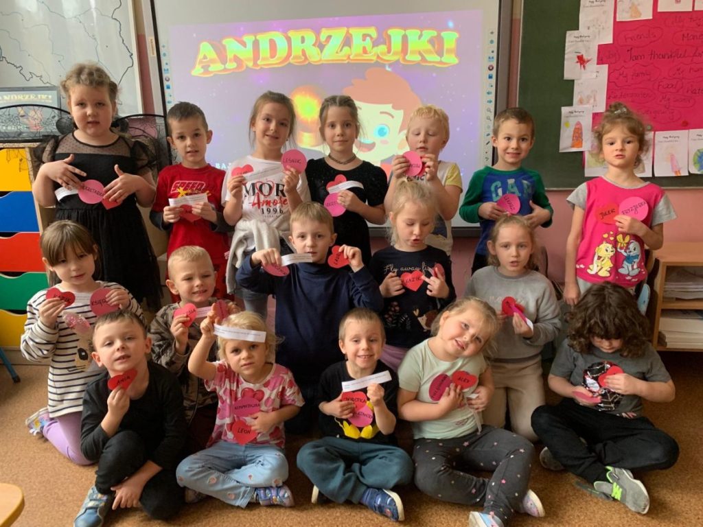 Andrzejki – magiczny dzień wróżb w grupie 01