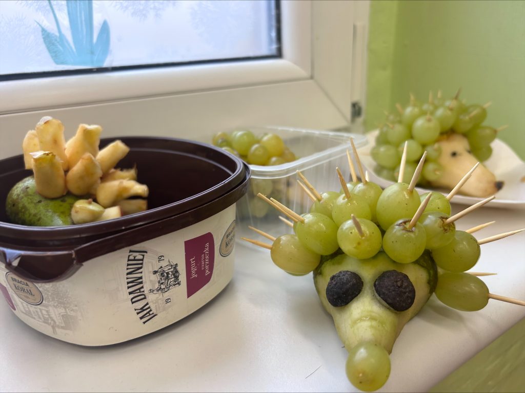 🦔🍎 Owocowe jeże w wykonaniu klasy 2B! 🍇🍐
