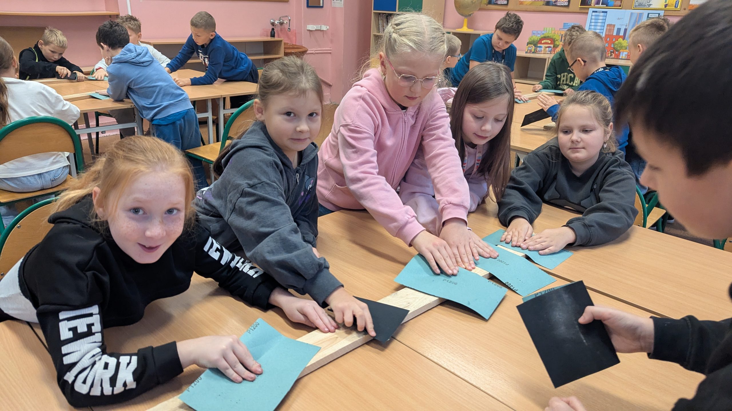 Ruszyły zajęcia w ramach projektu „Kompetencje Przyszłości”! Ekosmyki w akcji
